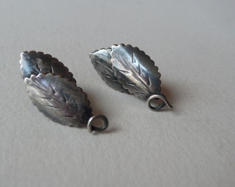 Vintage Sterling Silver Screw Back Leaf Earrings