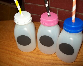 Kids Milk Bottles -Juice Bottles / Lids with Straws Holes With Chalkboard Labels Brithday Set of 5