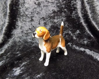 Beautiful Beswick beagle dog figurine in fantastic condition