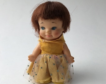Vintage Flower Time Uneeda Pee Wee doll, 1965 Uneeda Pee wee doll, Pocket Pee Wee doll, Flower Time Pee Wee, yellow Uneeda Pee Wee, 60s doll