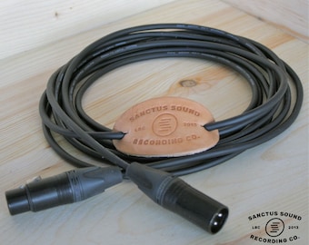 Microphone Cable with Mogami 2552 wire, Neutrik Gold Connectors