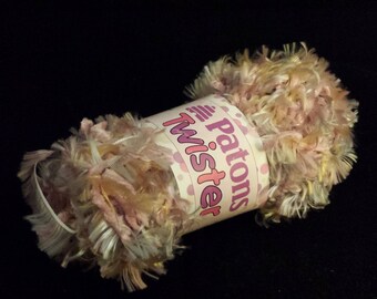 Patons Twister Eyelash Yarn Rosewood Twist, 47 Yards