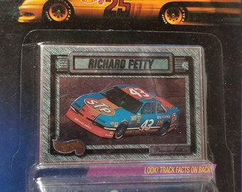 1992 Hot Wheels 1:64 Richard Petty #43 Pro Circuit Stock Car