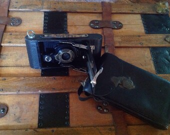 Vintage Kodak Folding Autographic Brownie Camera 2A with leather case