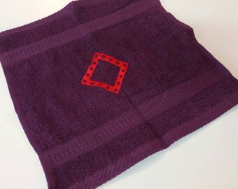 Beautiful wash cloth, face cloth, embroidered washcloth, facecloth, made for you, canadian shops, purple