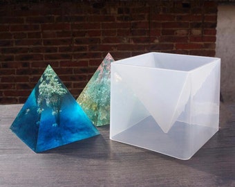 1 Set Large size pyramid resin Silicone Mold ,epoxy resin mold 10*15cm
