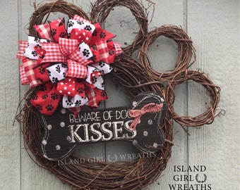 Dog Wreath, Dog Wreaths, Grapevine Dog Wreath, Paw Wreath, Paw Print Ribbon, Paw Print Ribbon, Beware Of Dog Kisses
