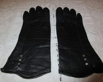 BLACK LEATHER GLOVES