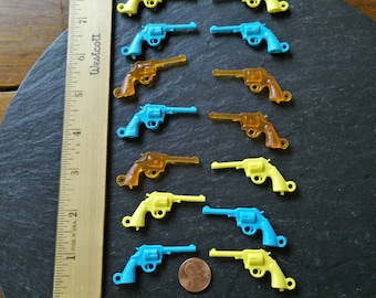15+ vintage rockabilly rodeo cowgirl cowboy pistols plastic charm guns Westworld Partners in Crime birthday jewelry party 5 Mayo Mother gift