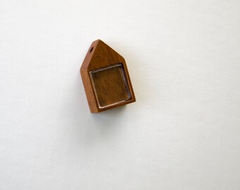No laser finished hardwood pendant setting - Mahogany - 19 mm cavity - (H419-M)
