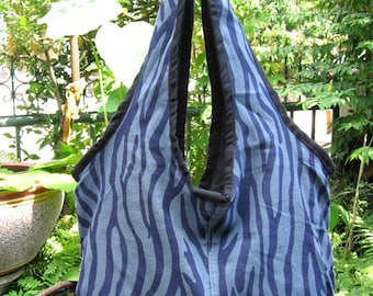 Yaam Thai Cotton Short Shoulder Bag, Hand Bag Handmade with Zipper, Gray tone with Zebra pattern
