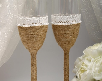 Country weddings Wedding flutes Country themed weddings ideas Country rustic wedding Boho weddings Rustic wedding toasting glasses Rustic