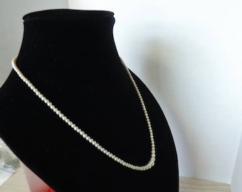 CULTURED PEARL NECKLACE 14K
