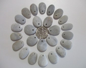 BEACH SEA STONE 16mm Beads 25 Top Drilled Pendants Flawless Light Grey Real Surf Tumbled Natural Stones Jewelry Rock Pebble Bead Peb 1500