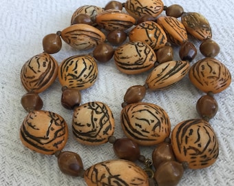 Natural Seeds Slection Necklace