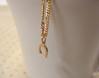 Avon "Lady Luck" Bracelet Gold Tone - Vintage 1983