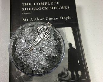 6oz Sherlock cloud Slime w/ necklace! / rain scented