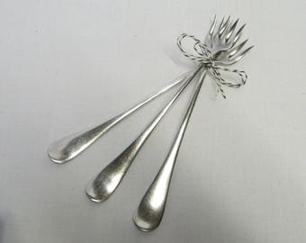 Silverplate Seafood or Pickle Forks - Simple Design - Set of 3 Forks - Holiday Flatware, Tea Party Service, Weddings, Parties