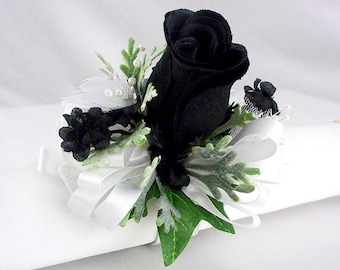 Black and white wrist corsage, prom corsage, homecoming corsage , bridal accessories, flower corsage, bridesmaid corsage