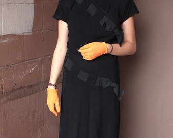 Vintage 1940's Dress // 40s Black Crepe Dress with Diagonal Bow Weave // Film Noir // Bombshell Wiggle Dress