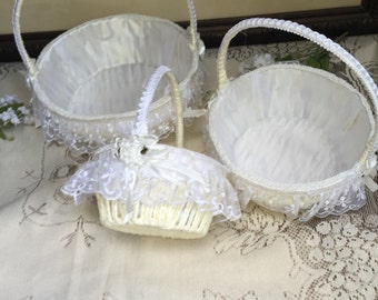 3 Wedding Baskets, set of baskets, flower baskets, favor baskets, baptism Basquet, gift baskets, communion favor baskets