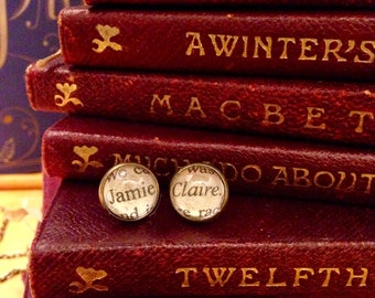 Outlander earrings, Jamie and Claire, Diana Gabaldon, book lover earrings