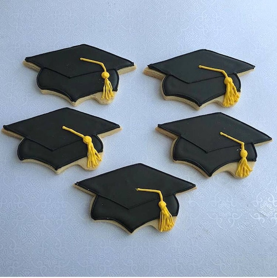 Graduation Cookies Graduation Favors Graduation Cap Cookies   Il 570xN.1209529844 14ut 