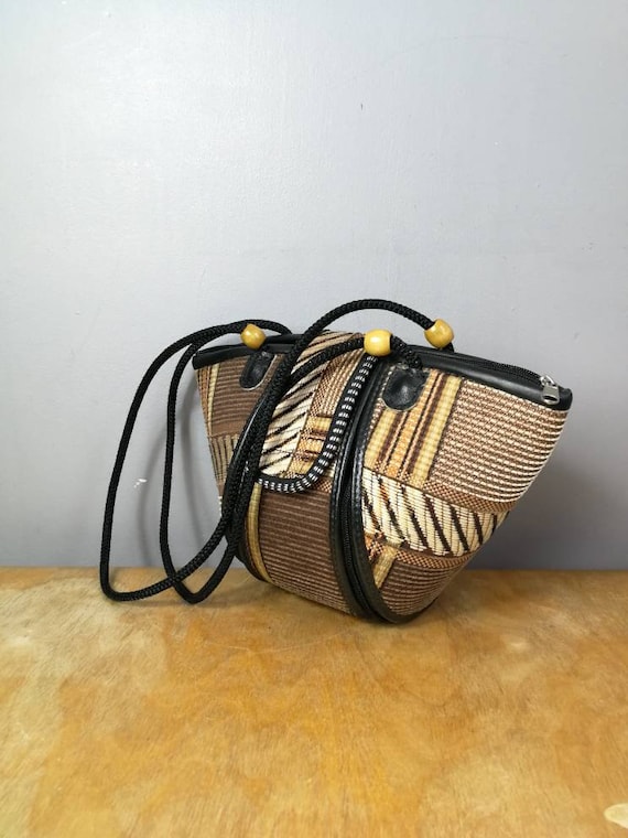 90s straw folk bag / vintage summer purse / boho straw bag / quirky straw bag / 90s hippie handbag / holiday purse