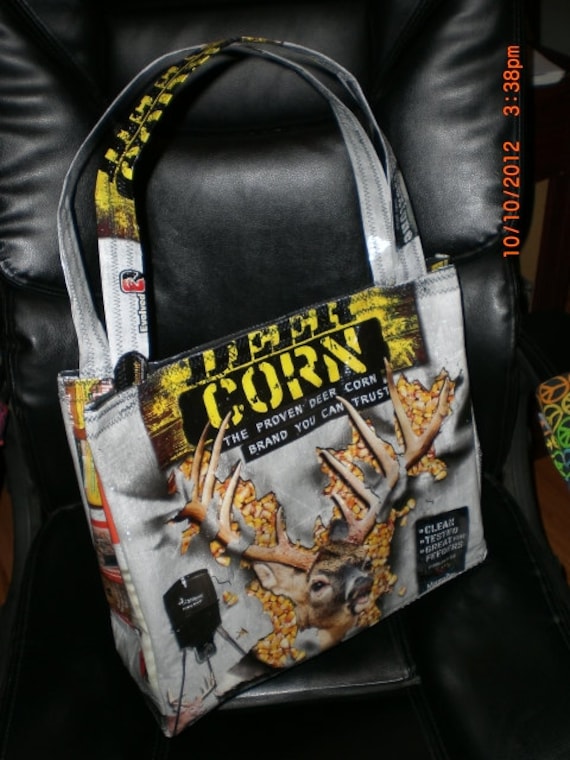 Download Lined Feed Bag Tote Tutorial