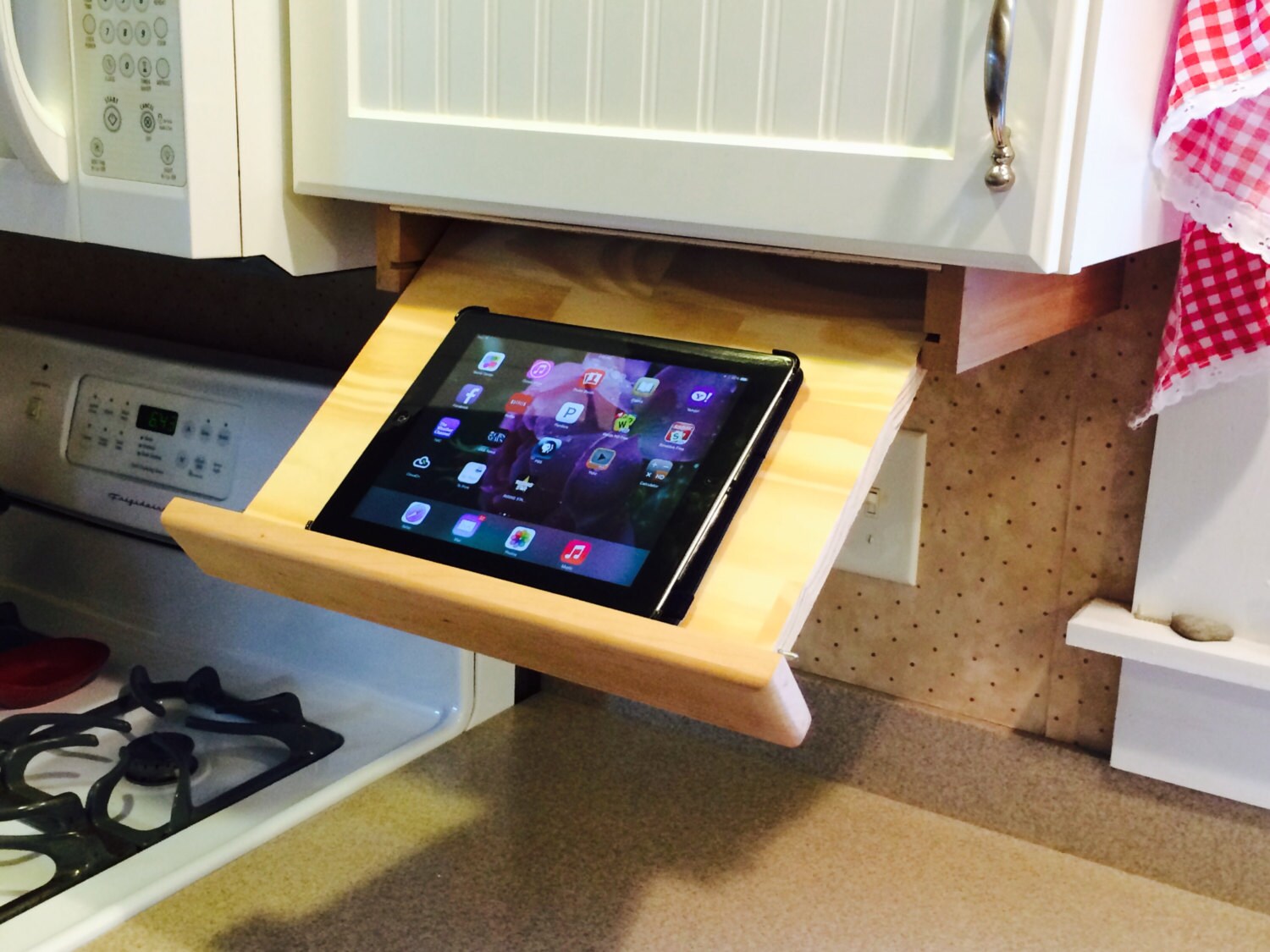 Under Cabinet Ipad Cookbook Holder