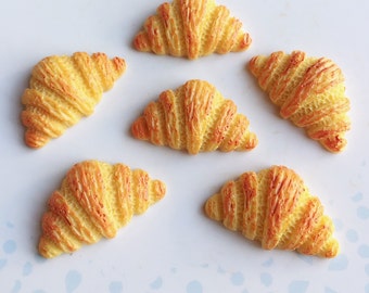 3pcs.16x26mm.Miniature Cabochon Croissant,Miniature Croissant,Cabochons,Resin,Miniature Sweet,Miniature Cabochon,DIY,Mobile