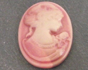 Set of 2 cameo cabochon resin 25 * 18