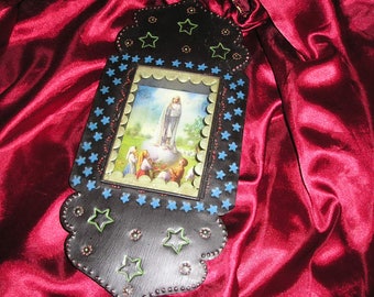 Religious Our Lady of Loudrdes Virgin Mother/Children Nicho Mexican Folk Art Retablo/Diorama..Nice.