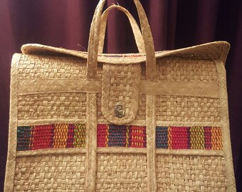 Vintage Wicker Tote Overnight Bag Wicker Travel Bag Beach Tote Serape Style Vintage Fashion Reusable Grocery Tote Diaper Bag Weekend Bag