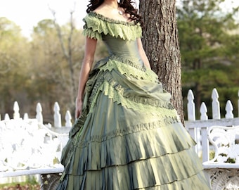 Gone with the wind Scarlett O'hara white dress gown Civil