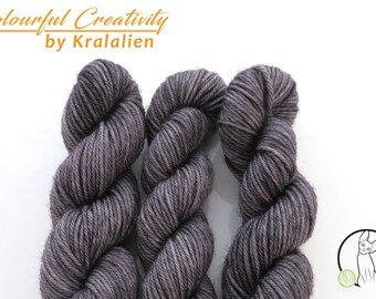 Pre-order: Pouring rain - Colourful Smooth Sock Kitten