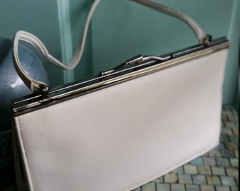 Naturalizer White Leather Handbag.