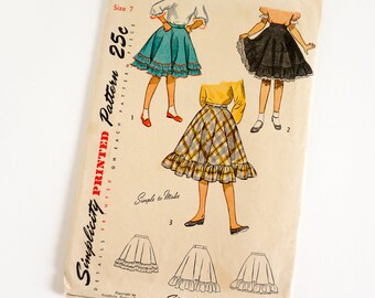 Vintage 1940s Girls Size 7 Flared Skirt Simplicity Sewing Pattern 2626 Complete / w22.5" / Ruffled Edge, Ric Rac or Eyelet Trim