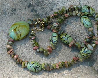 Agate Chips and Big Swirls Necklace