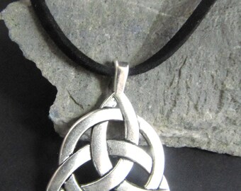Men's/Boy's Large Celtic Trinity Knot Necklace on Black Suede