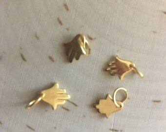 HBVMHAMSHACHM- Cutest tiny HAMSHA Charm for a nice bracelet. Sold individually.