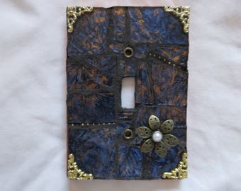 Single toggle mosaic switch plate