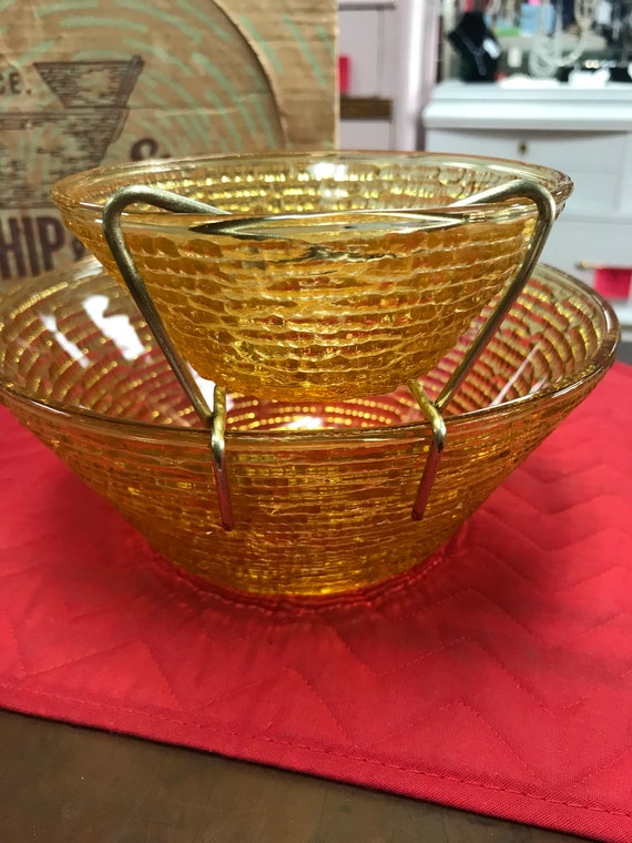 Chip and dip set Anchor Hocking Gold Sorrno design