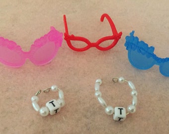 tammy doll handmade jewelry bracelet necklace with three pairs of glasses cute accessories for your vintage Tammy doll