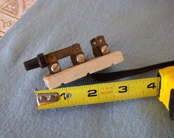 Vintage leviton porcelain 2 knife switch. Industrial railroad copper part 9913. Steampunk?