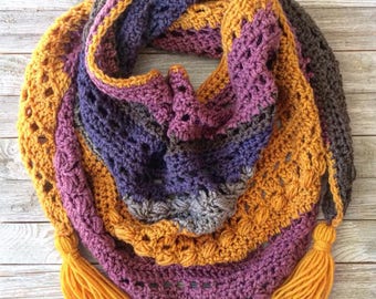 Triangle Shawl | Triangle Scarf | Crochet Triangle Scarf