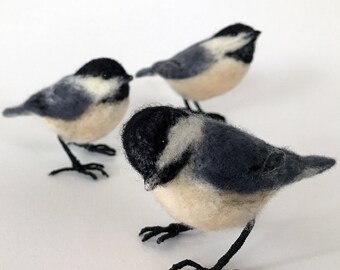 Needle felted chickadee on feet