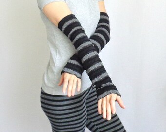 black long arm warmers stripped arm covers fingerless gloves tatoo covers long sleeve armwarmers party gothic clothing punk lolita ruffles