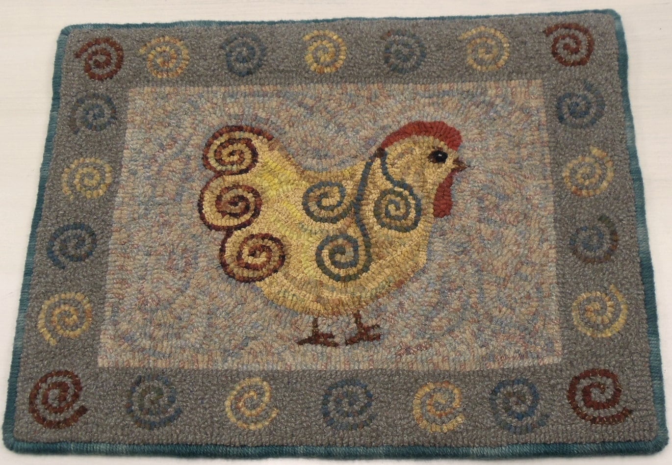 Rug Hooking PATTERN, Spiral Chicken, 16 x 20, P103