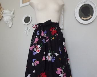 Vintage 1950s Floral Wrap-around Skirt
